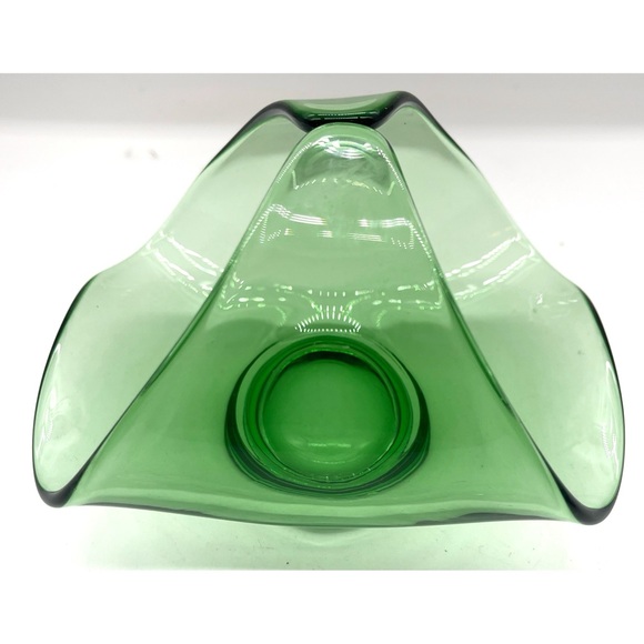 MCM Vintage Viking Glass Green Handkerchief Handled Dish Basket Catch All 60s - Picture 1 of 3